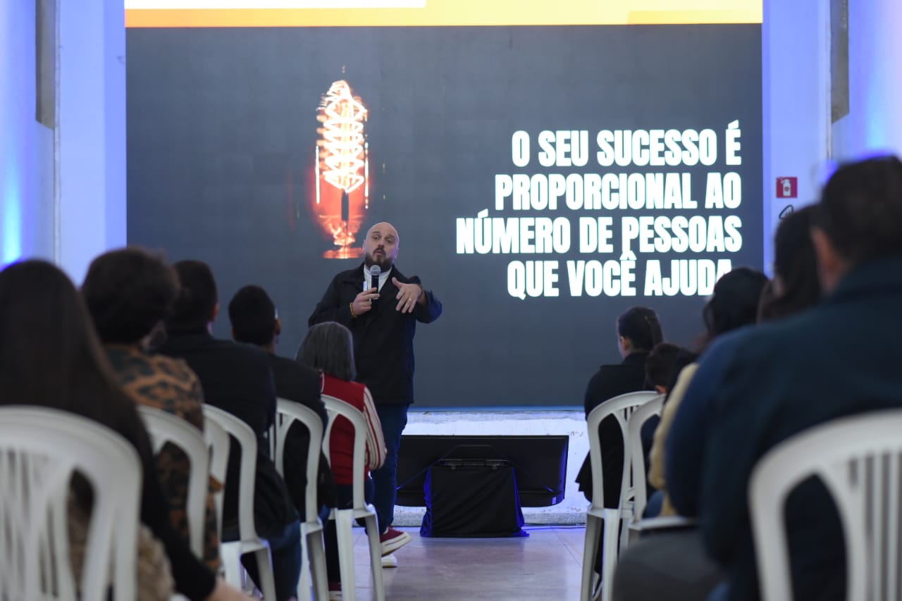 Diego Maia finalizou Dia da Oportunidade com a palestra 'Saber vender &eacute; o rem&eacute;dio para quase todos os males' - Foto: Sebrae-MS